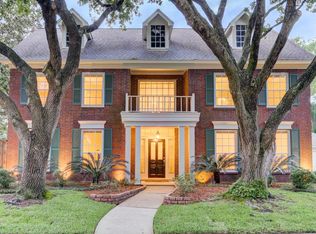1903 Meadow Manor Ct, Houston, TX 77062