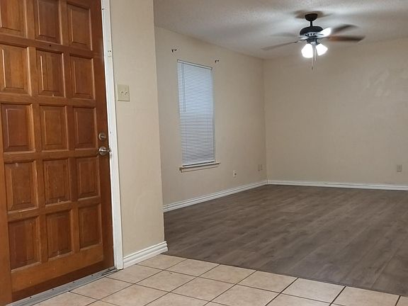 2nd image of 416 N 40th St