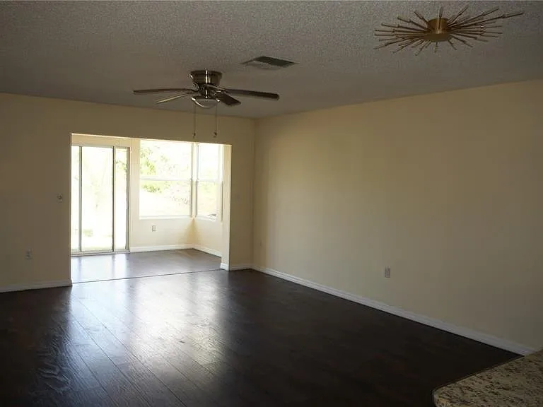 7602 Danube Dr #7602 — Photo 6