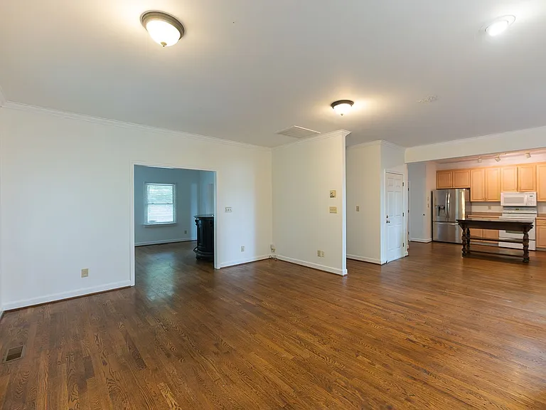 4916 Gold Crest Dr — Photo 9