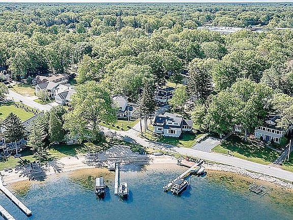 Private Beach & Dock