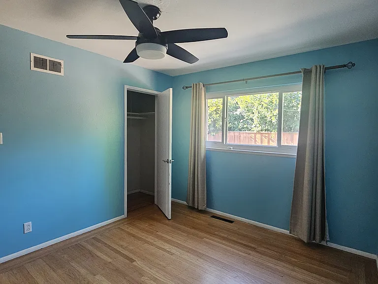 1137 W Knickerbocker Dr — Photo 24
