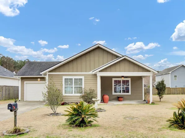 168 Brightwood Dr, Huger, SC 29450