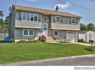 28 Walnut St, Beachwood, NJ