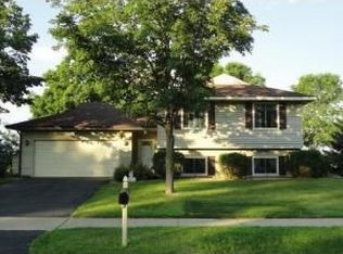 10660 Lancaster Ln N, Maple Grove, MN 55369