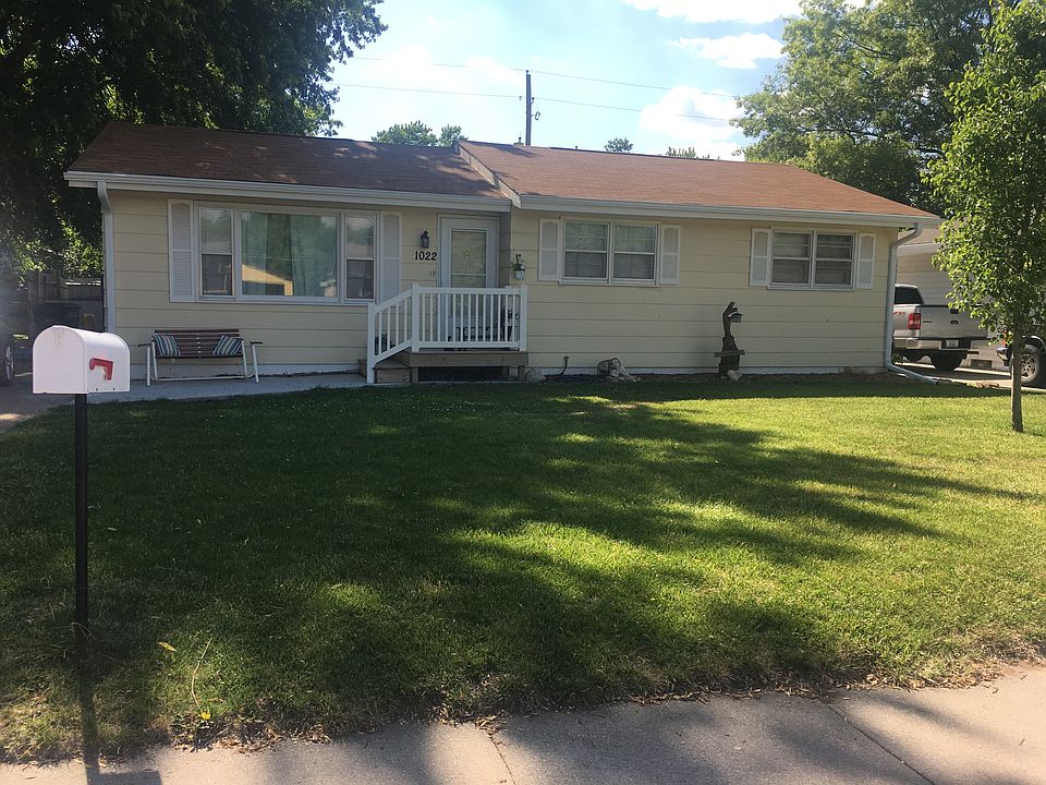 1st image of 1022 Sheridan Ave