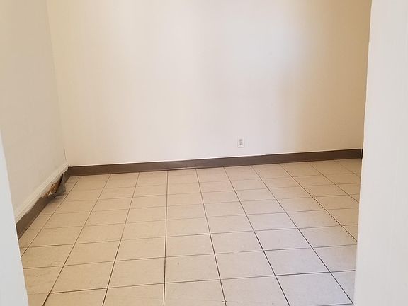 5th image of 1389 E Delavan Ave Floor 2