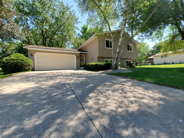 4434 4th St NW, Rochester, MN 55901