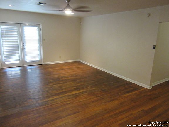 5th image of 150 New Haven Dr