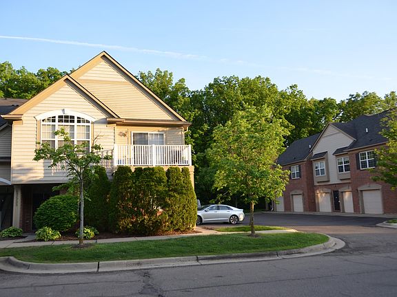 2nd image of 47540 Ormskirk Dr