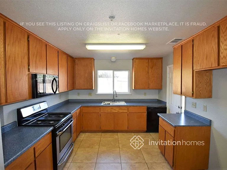 25964 Craig St — Photo 3