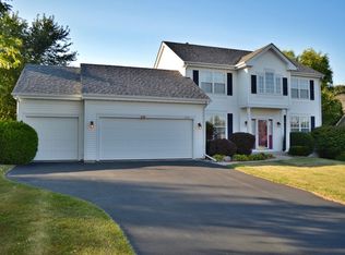 8482 N Haven Ct, Rockford, IL