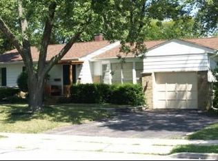 13 N Winston Dr, Palatine, IL 60074