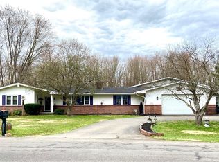2303 Lucille Dr NE, Lancaster, OH 43130