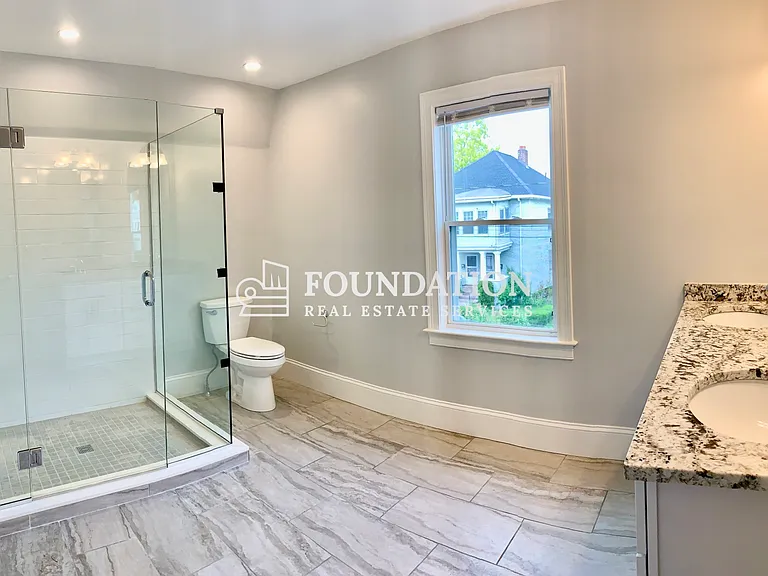 18 Bothwell Rd #1 — Photo 11