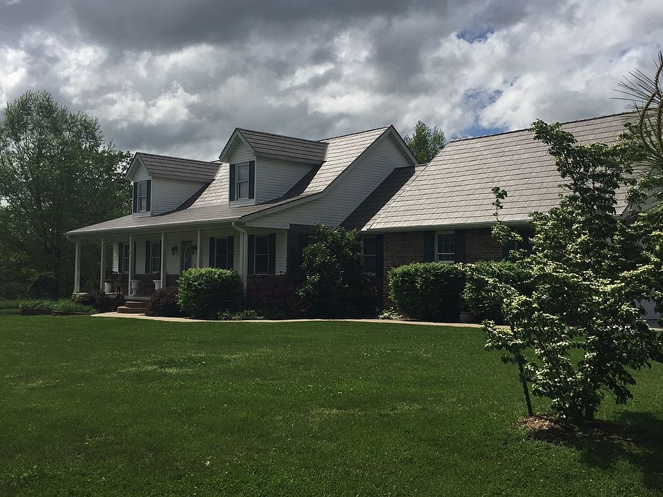 1st image of 13 Royal Oak Ln