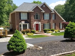 160 Quail Ridge Dr, Altavista, VA 24517