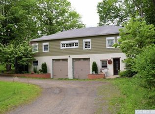 25 Salisbury Tpke, Rhinebeck, NY 12572