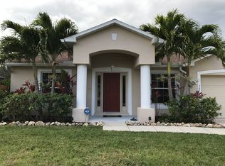 7051 Mineola Rd, Englewood, FL 34224