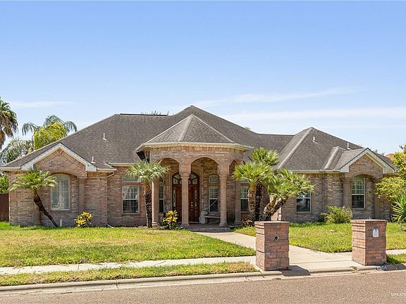 2nd image of 1504 Sheri Lee Dr