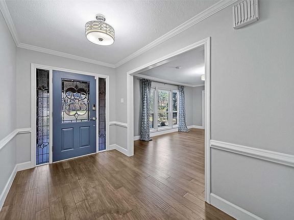 3rd image of 15210 Beacham Dr