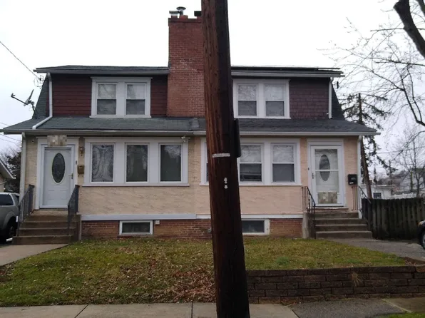 817 Broad St, Darby, PA 19023