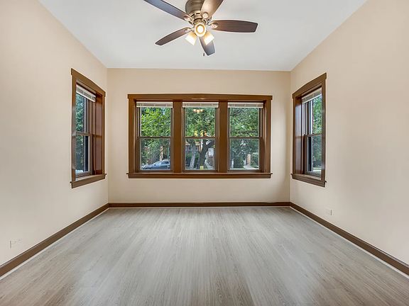 3rd image of 5333 W Foster Ave
