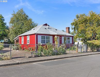 1016 W Ridgeview Ct, Roseburg, OR, 97471