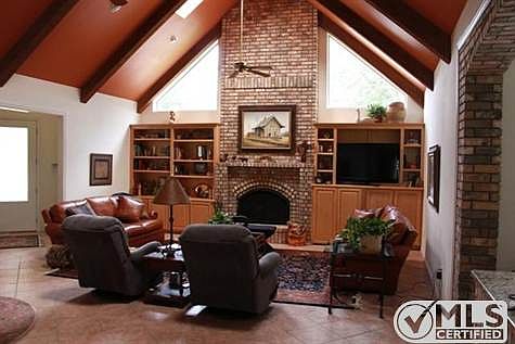 5th image of 6 Turnberry Cir
