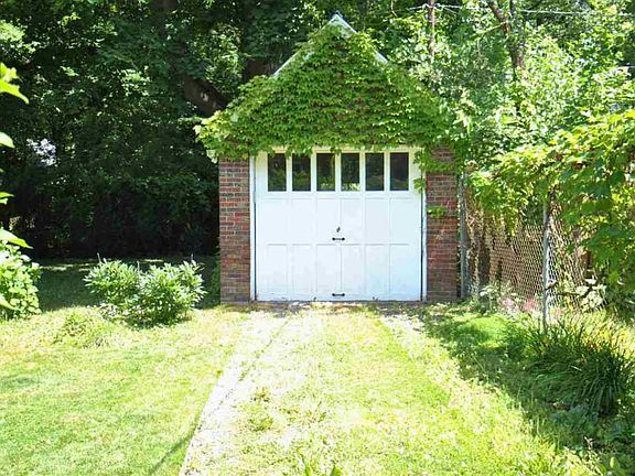 5th image of 269 S Manning Blvd