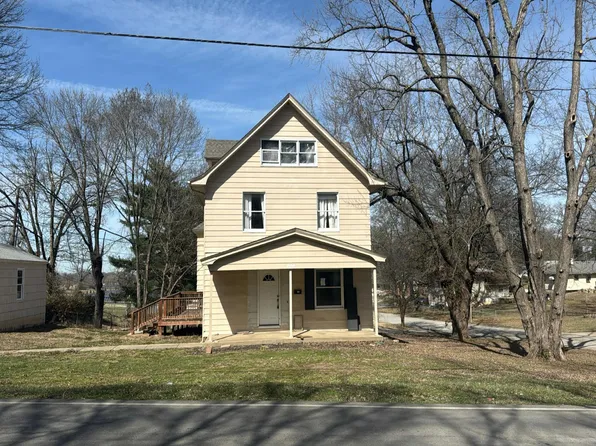 10212 E 31st St S, Independence, MO 64052