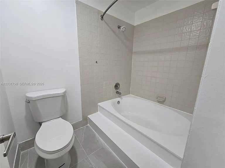 2231 SW 80th Ter #2231 — Photo 8