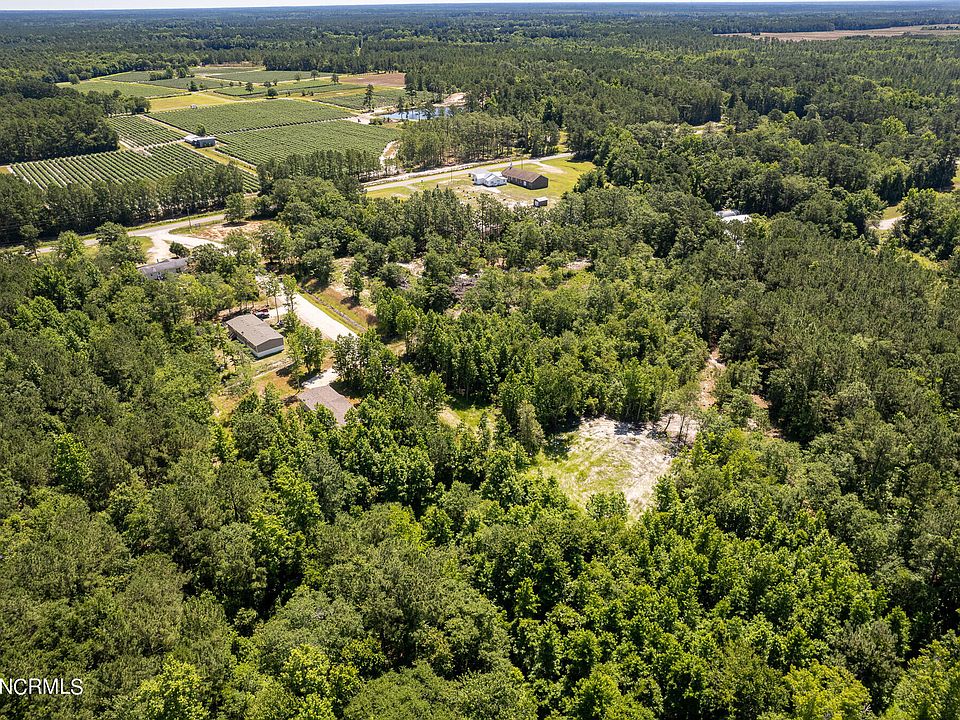 2nd image of 3303 Blueberry Road