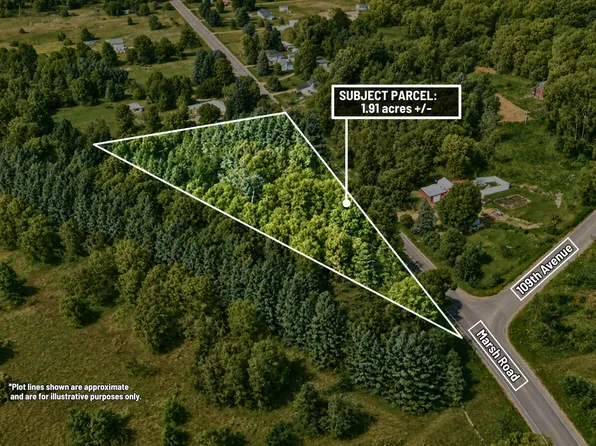 910 Marsh Rd, Plainwell, MI 49080