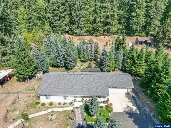 21037 N Santiam Hwy SE, Stayton, OR 97383