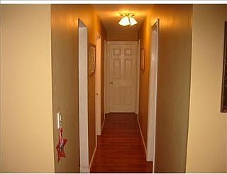 4th image of 537 Sierra Vista Ln