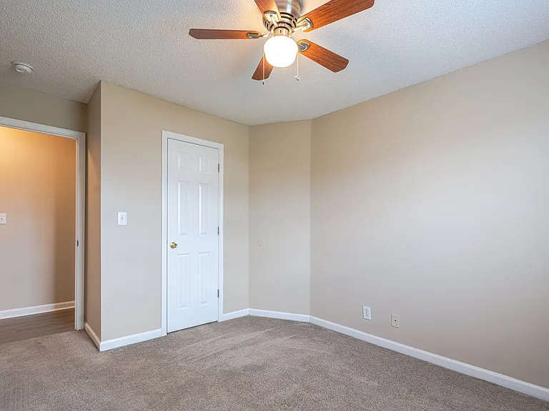 511 Potomac Dr — Photo 12