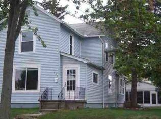 521 S Peters St, Garrett, IN 46738