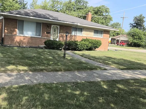 25055 Pierce St, Southfield, MI 48075