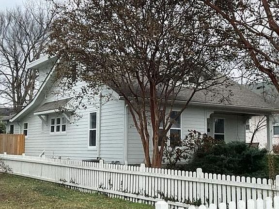 3rd image of 4608 Dakota Ave