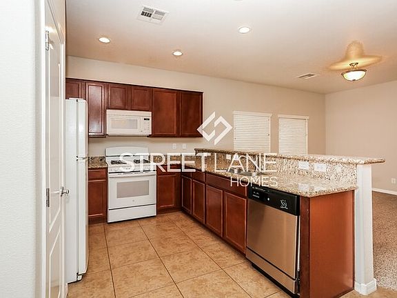 4th image of 10552 Bandera Mountain Ln