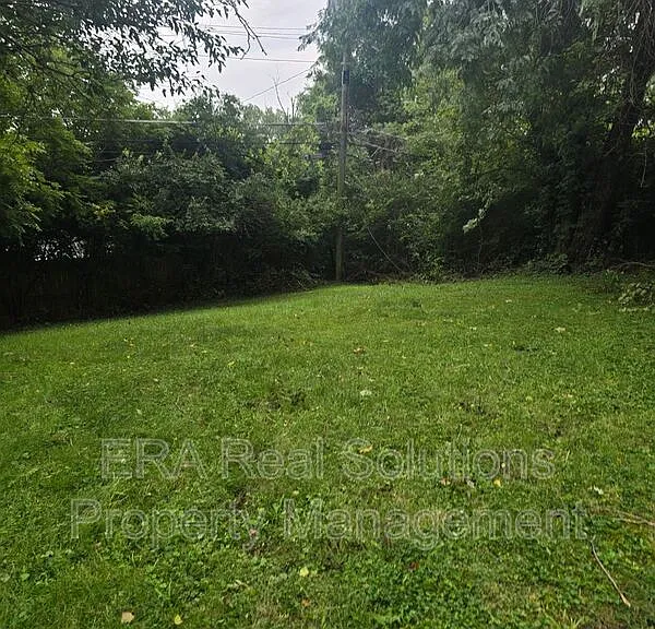 2236 Brentnell Ave — Photo 27