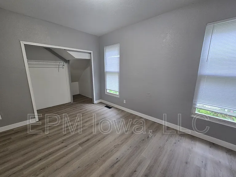 1527 4th Ave SE — Photo 15