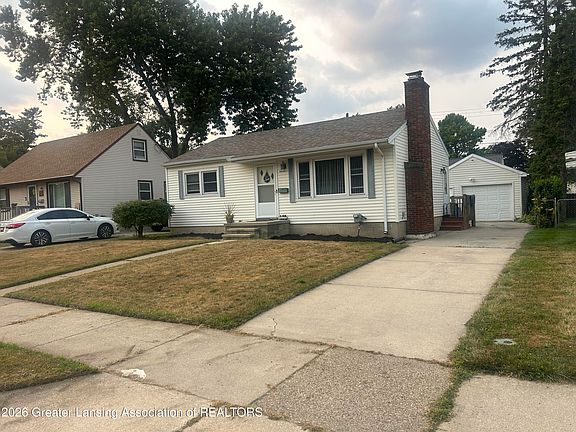 2nd image of 1816 W Rundle Ave