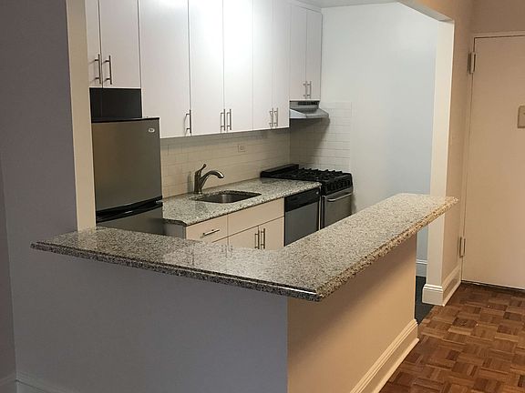 4th image of 442 W 57th St APT 5J