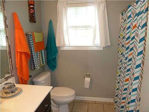 5th image of 311 Kingston Dr