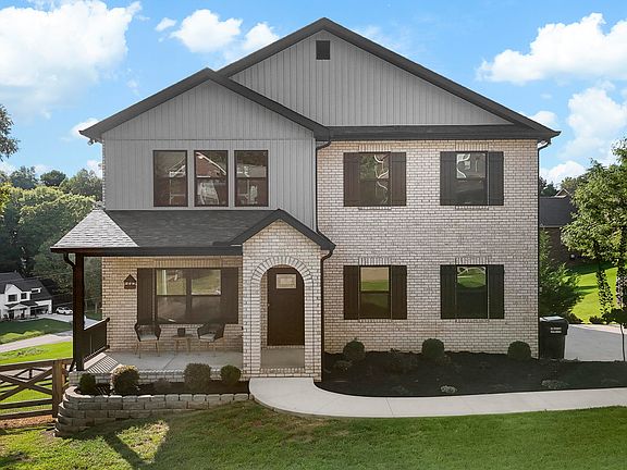 2nd image of 1007 Crown Ridge Ln