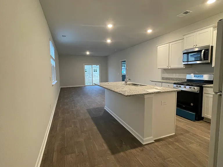 471 Cedarview Rd — Photo 4