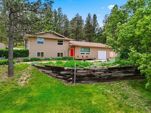 8933 Ridge Trl, Sturgis, SD 57785