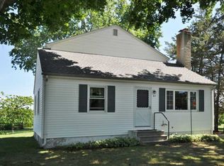 87 Winnapaug Rd, Westerly, RI 02891